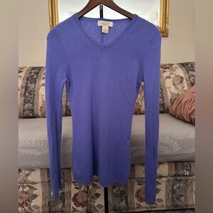 100% Cashmere Peck & Peck Lavender Long Sleeve V-Neck Top